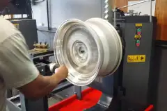 Straightening a bent wheel